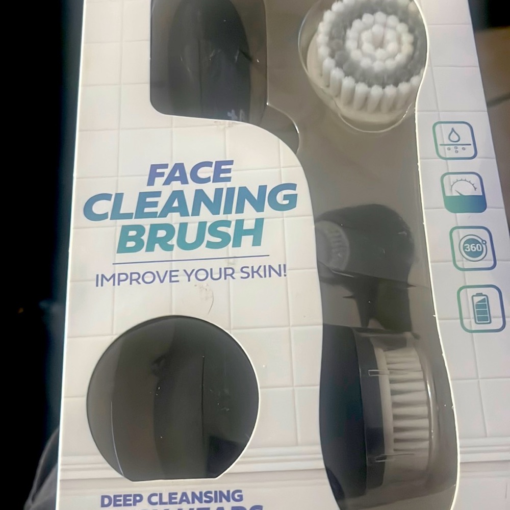 Face Cleaning Brush
